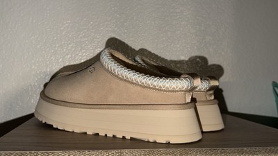 UGG TAZZ BRAID SAND SUEDE PLATFORM SLIPPERS SHOES MOCCASIN CLOG SIZE 8 WOMEN