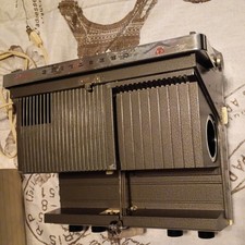 Vintage Crestline Slide Projector with power cord, Works Great.
