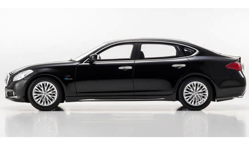 NISSAN CIMA Hybrid Black Pearl KYOSHO MODEL 1/18 #KSR18012BK - Picture 1 of 1