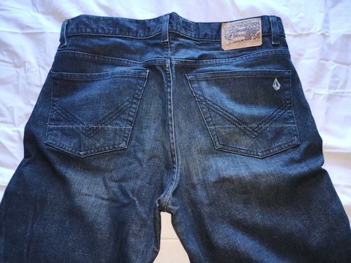VOLCOM STONE BOARDWEAR MEN'S DENIM DARK GRAY JEANS SIZE 33W 32IN IS USED - Picture 5 of 10