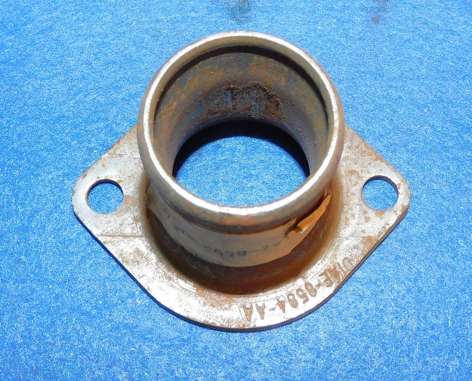 70-73 Mustang Cougar NOS 351C Boss CJ TERMOSTATO CARCASA CONEXIÓN SALIDA AGUA Foto 2 de 4