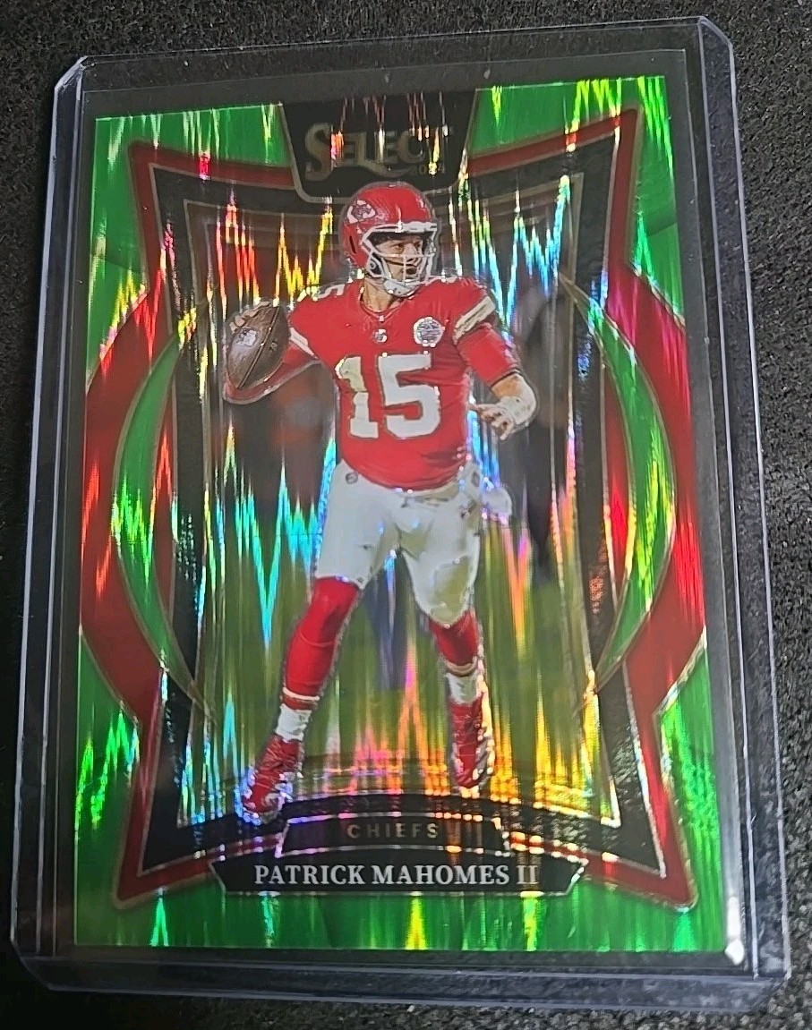 2024 Panini Select Concourse Patrick Mahomes II #33 Neon Green Shock Prizm /599