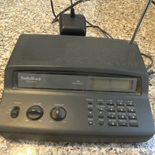 RadioShack PRO-2015 Desktop Radio Scanner 200 Channels UHF VHF Black