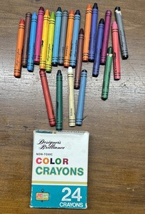 Kmart Color Crayons 24 Count Only 23 Crayons Some Wore But Not Broke
