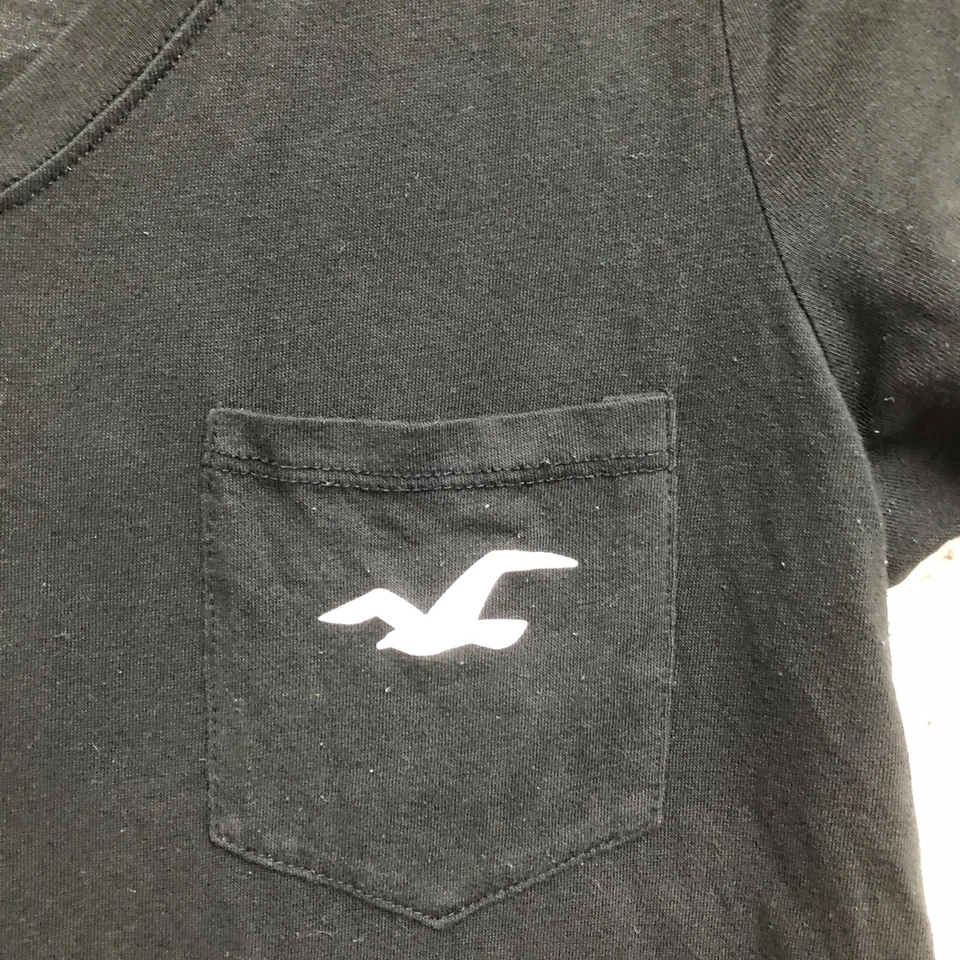 Camiseta Hollister Top Média Adulta Preta Califórnia 22 V Decote Bolso Feminina M - Imagem 3 de 4