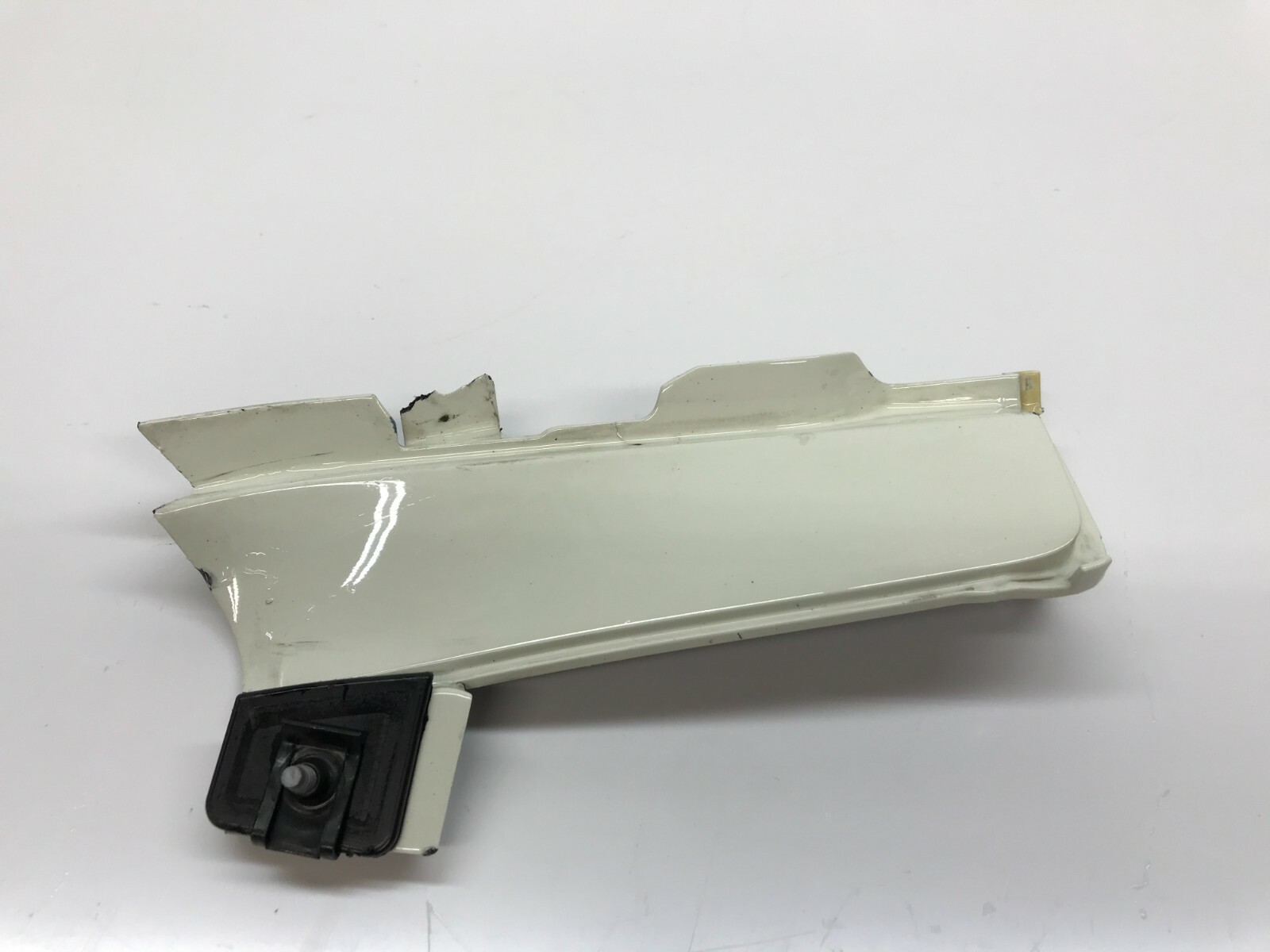 FERRARI 488 GTB REAR RIGHT RH SPOILER DECK LID WALL MOULDING OEM 86653200