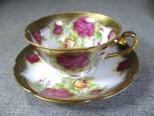 Vintage Occupied Japan Hand Painted Roses w/Gold Gilt Trim Tea Cup & Saucer