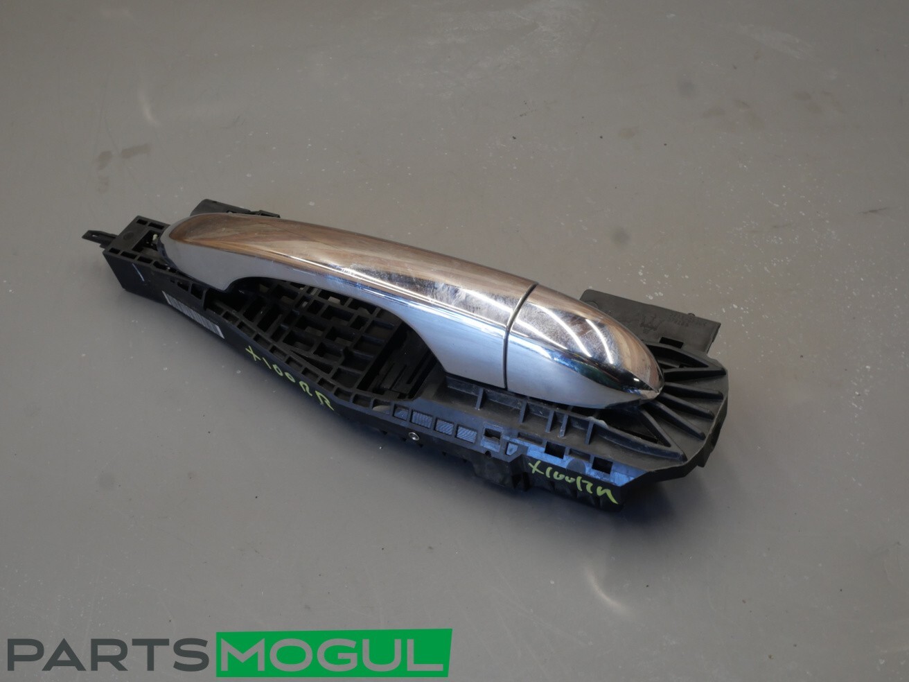 13-17 Maserati Quattroporte Rear Right Side Exterior Door Handle Chrome
