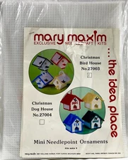 NEW 1990s Mary Maxim Christmas Bird House 27003 Plastic Canvas Kit Vintage 16757