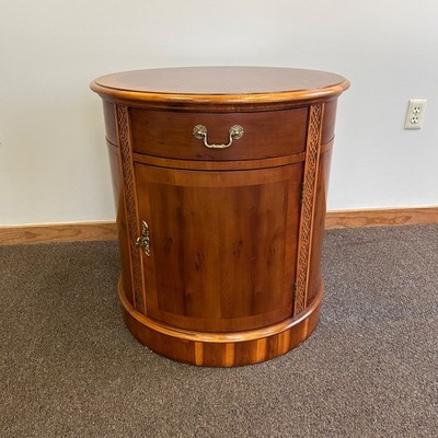 Vintage Henredon Yew Wood Banded Round Island End Table