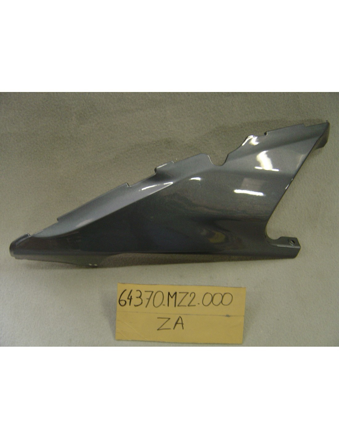 Carénage moto CBR1000F bas de caisse gauche plastique ABS gris NH206M 93-95