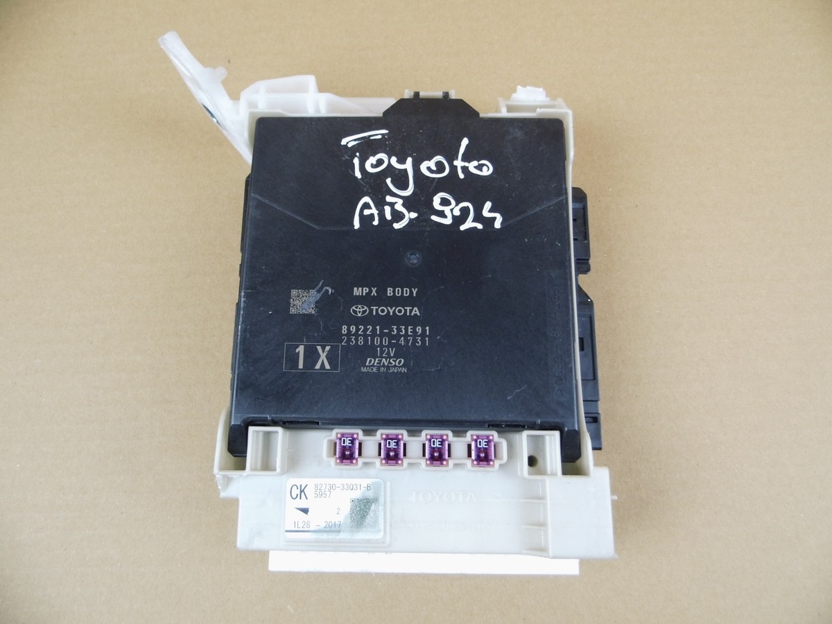 TOYOTA Bluetoothユニット WN200677 TOYOTA Bluetoothユニット WN200677 Toyota Car Stereo