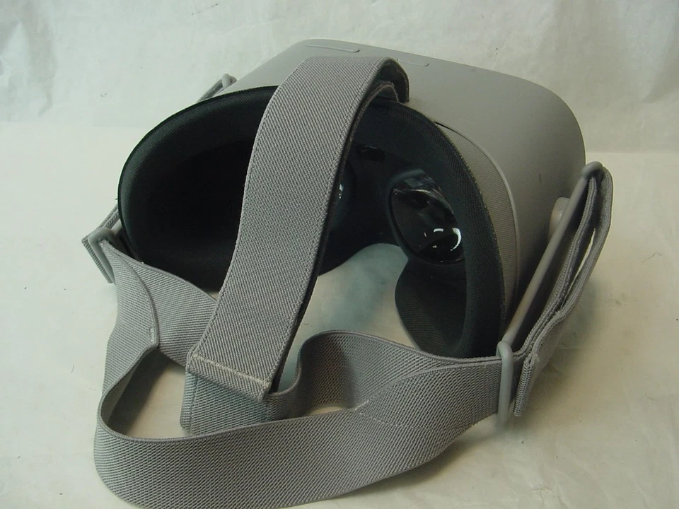 FONE DE OUVIDO OCULUS GO STAND ALONE REALIDADE VIRTUAL VR MH-A32 - Imagem 2 de 4