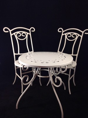 18 inch doll table and chairs