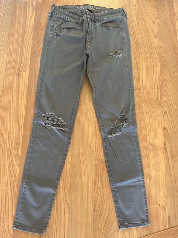 American Eagle Women’s 8 Long 