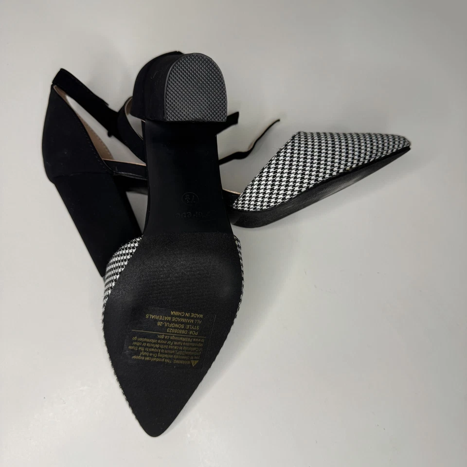 Tacones de aguja a cuadros negros/blancos con punta talla 7,5 Foto 4 de 4