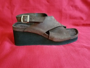 bass sandals from the 90s