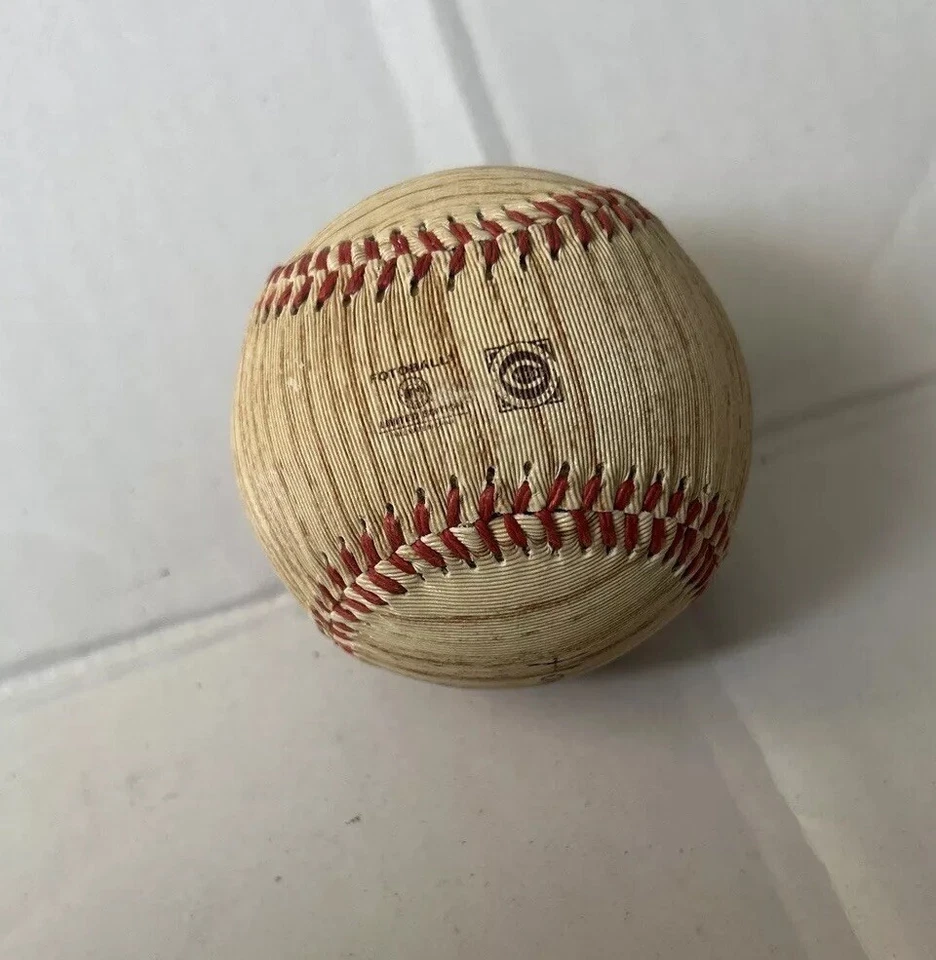Pelota de béisbol genuina del equipo Cincinnati Reds Foto 4 de 4