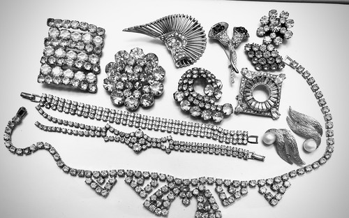 Funkelnde Vintage Sammlung/Konvolut klare Strass Schmuck-Pins/Armband/Halskette - Bild 24 von 24