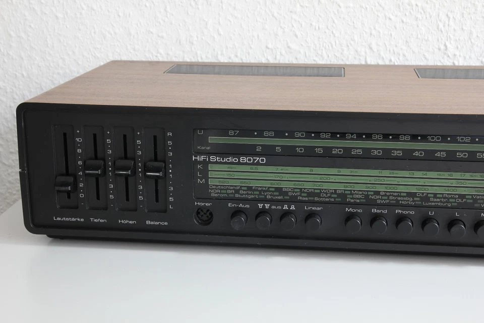 Saba Hifi-Studio 8070 Stereo Steuergerät / Receiver aus den 70er Jahren - defekt - Bild 2 von 4