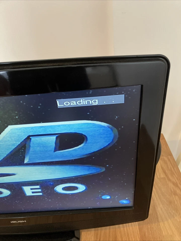 Bush BTVD91216B 22″ HD LCD TV/DVD Combo – Freeview, HDMI – No Remote - Image 3 of 4