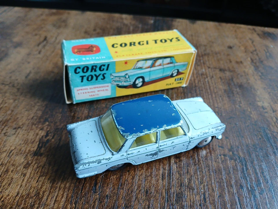 Juguetes Corgi #217 Fiat 1800 Foto 3 de 4