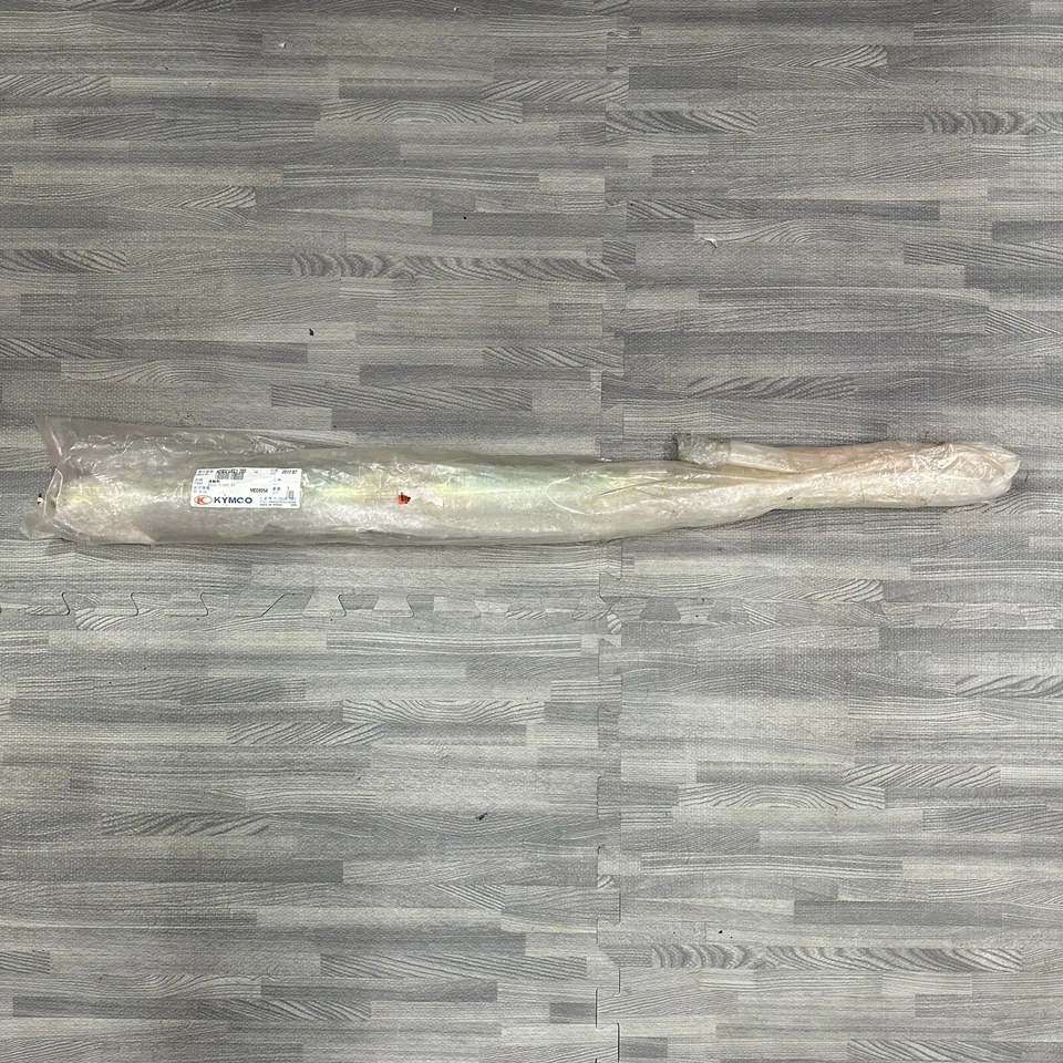 Brand New Kymco Rear axle shaft 42302-LEC1-700 - Image 4 of 4