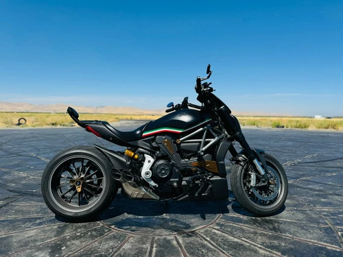 2016 Ducati Diavel 