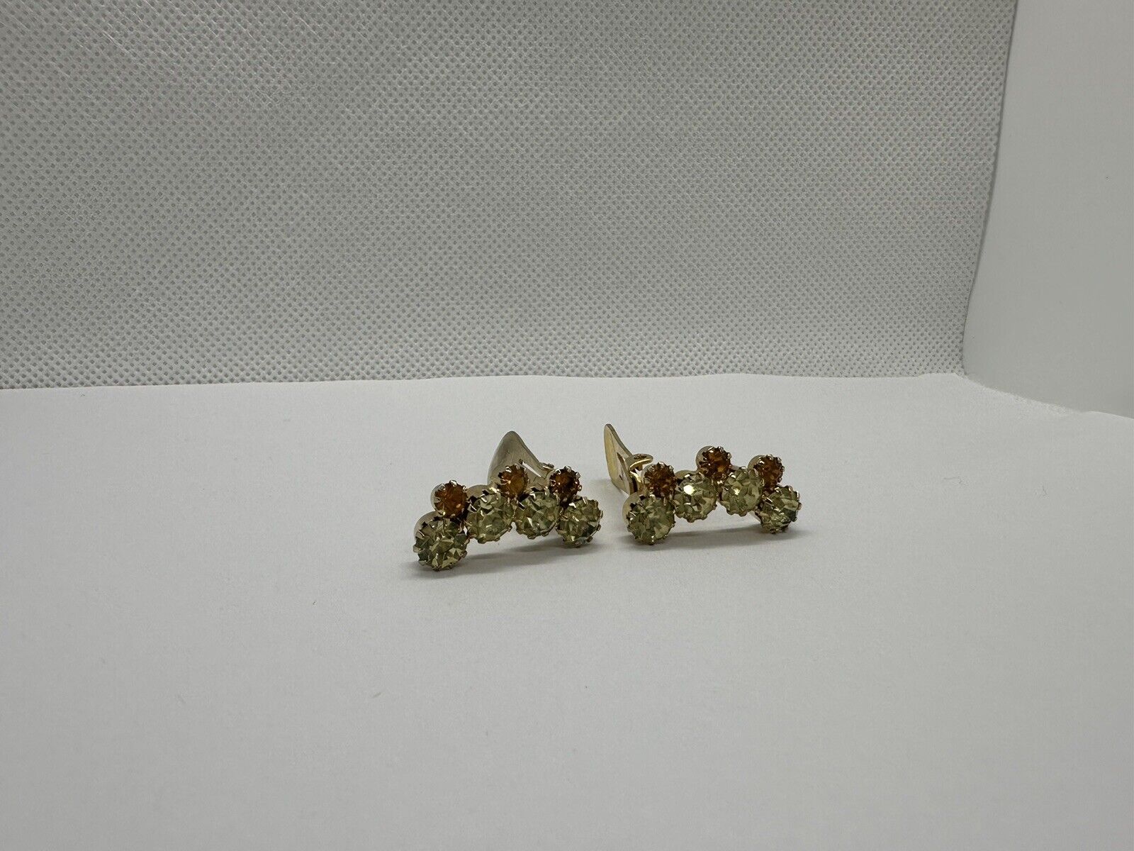 VINTAGE  GREEN AND BROWN  RHINESTONES  GOLD TONE … - image 6