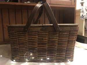 Vintage/Antique Hawkeye Picnic Basket Cooler Metal Inside 