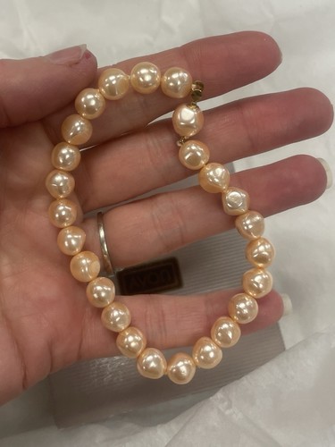 Vintage 1989 AVON Pastel Peach Faux Pearl Bracelet New w/ Box Romantic Jewelry - Picture 2 of 4