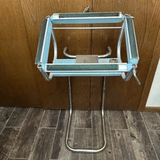 VTG Puritan Portable Rug Hooking Gripper Frame and Stand