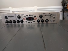 BEHRINGER BASS V-AMP PRO Rackmount Modeler & ...