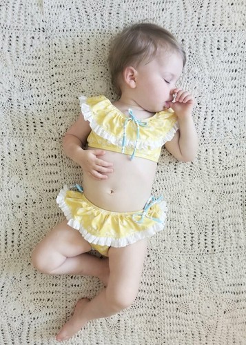Well Dressed Wolf Wildling Yellow Oleander Flower Ruffle Bikini size 4 yrs - Picture 4 of 13
