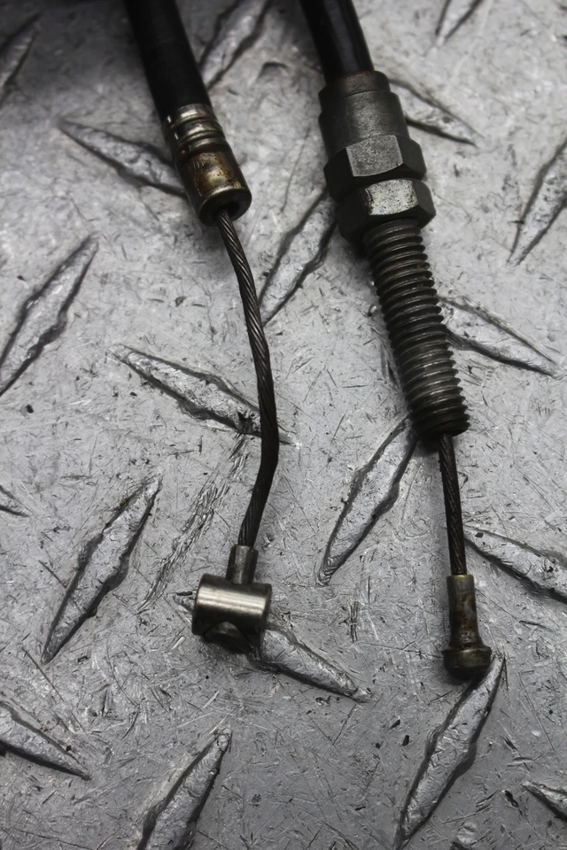 Yamaha IT250 1978 cable de embrague con freno/embrague percha y palancas y carcasa del acelerador Foto 2 de 4