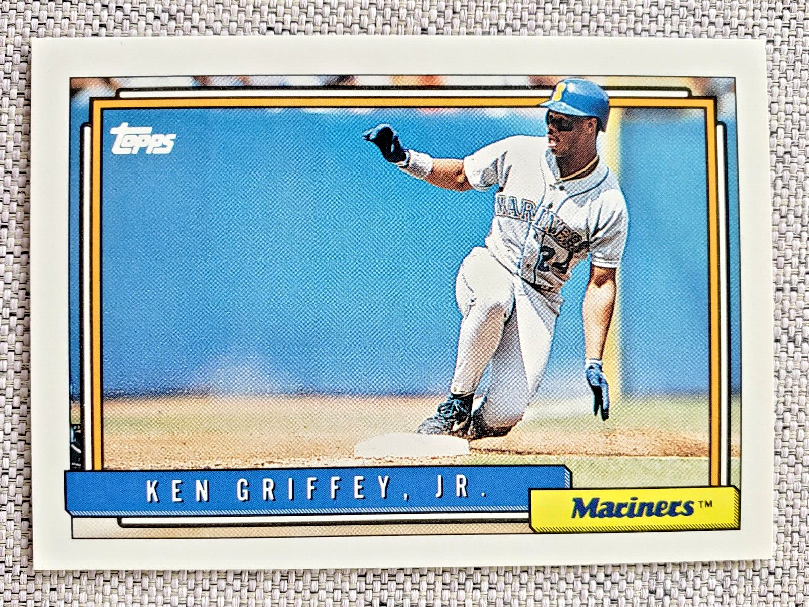 KEN GRIFFEY, JR. 1992 TOPPS BASEBALL CARD #50 SEATTLE MARINERS MLB HOF