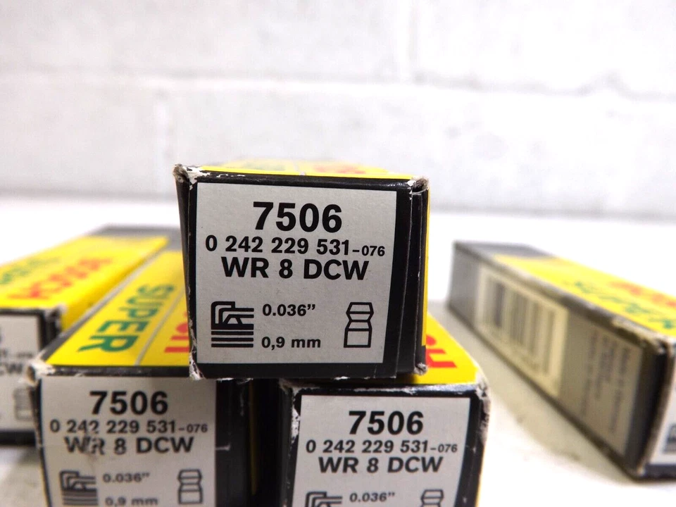 5  Spark Plug Bosch 7506 Foto 3 de 4