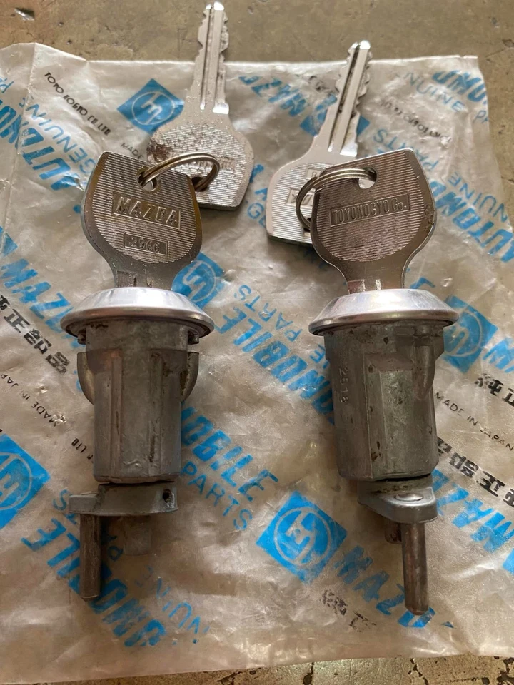 MAZDA 929 RX4 808 RX3 门锁钥匙正品零件 NOS 日本 x1 件 — 第 3/4 张图片