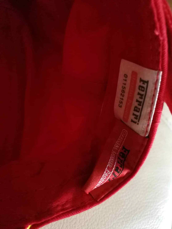 Fernando Alonso F1, Scuderia Ferrari F1, original signed baseball cap II. - Image 4 of 4