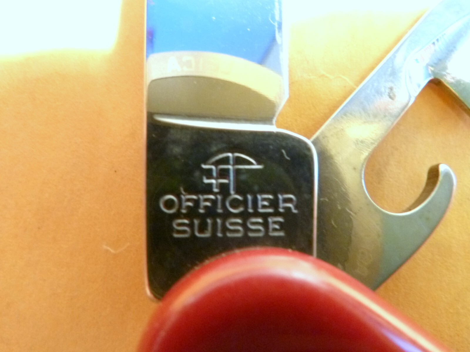 Original Victorinox Swiss Army Knife Recruit Model 53241 84mm