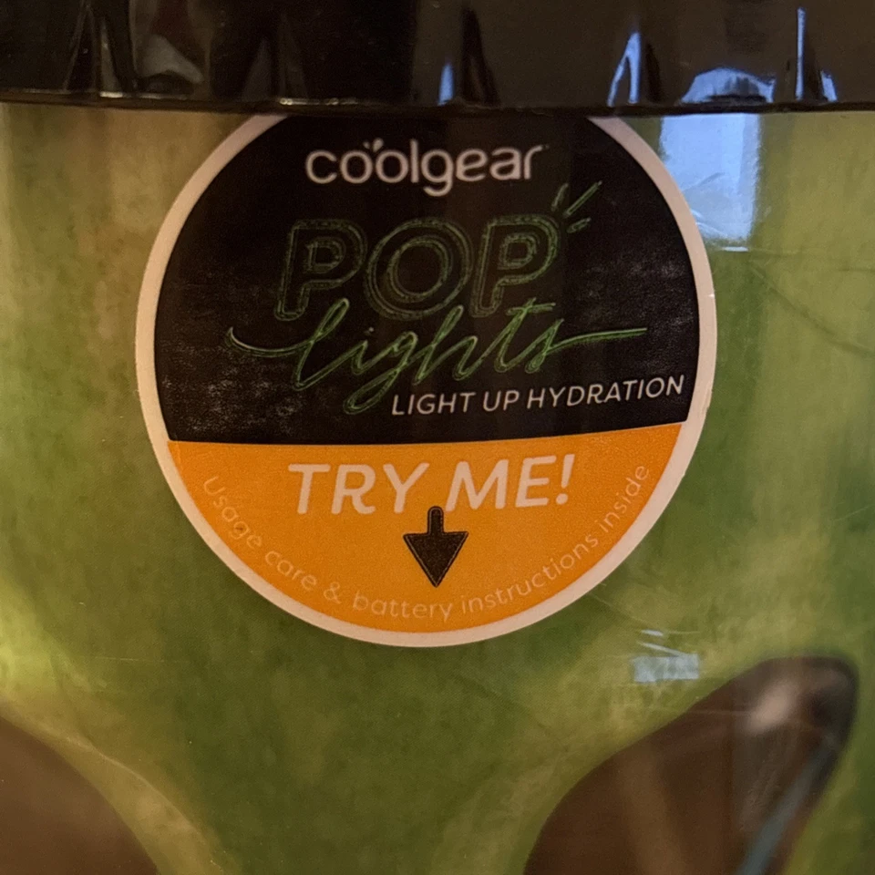 Vasos Cool Gear Pop Lights cara alienígena verde 18 oz con tapa luz LED Foto 3 de 4