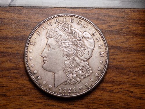 MORGAN SILVER DOLLAR 1921 FROSTY TONED UNC - Picture 2 of 3