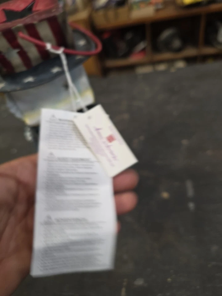 Candelabro votivo linterna de hojalata patriótico Tío Sam, rojo, blanco y azul Foto 4 de 4