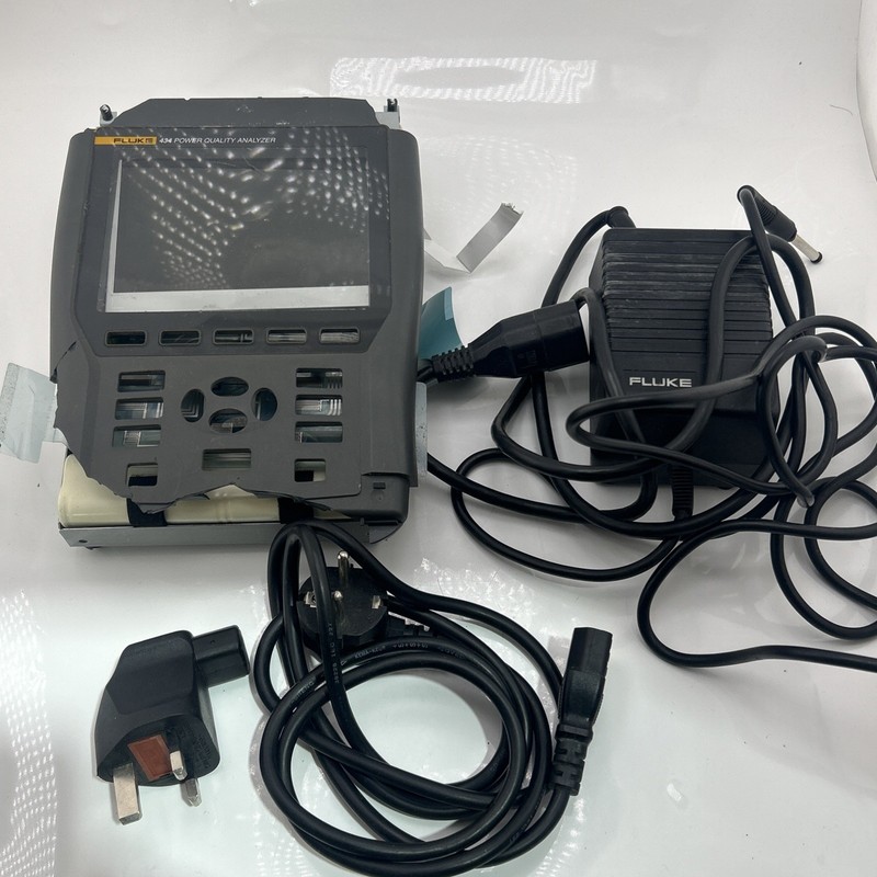 (PARTS ONLY) Fluke 434 Power Quality Analyzer Comes With Power Supply (AS SEEN)