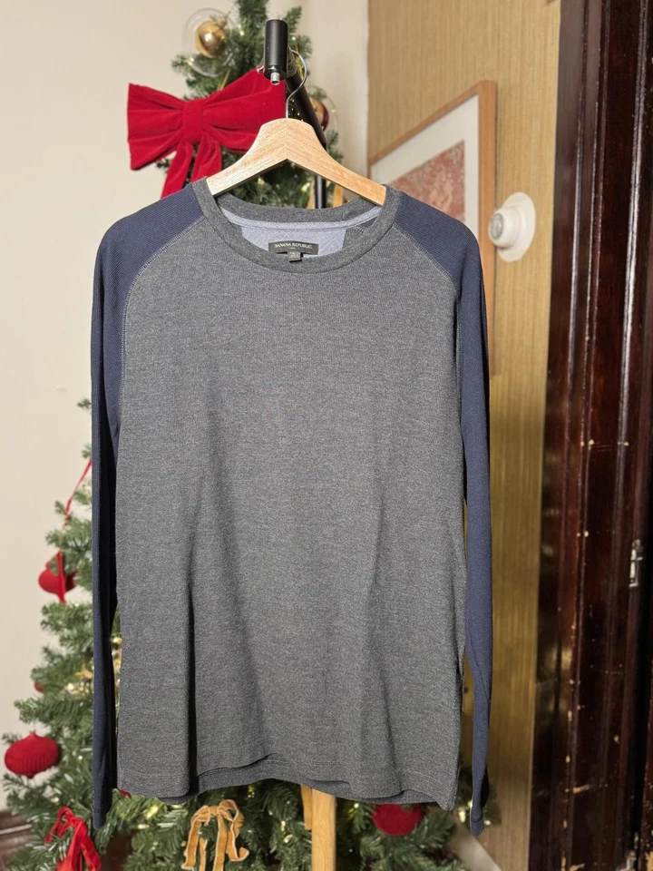 Camiseta raglán manga larga para hombre, gris y azul marino Foto 2 de 4