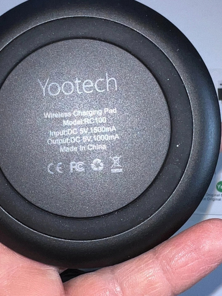 YooTech Wireless Charger 10W Max Qi-Certified Fast Wireless Charging Pad - Image 4 of 4