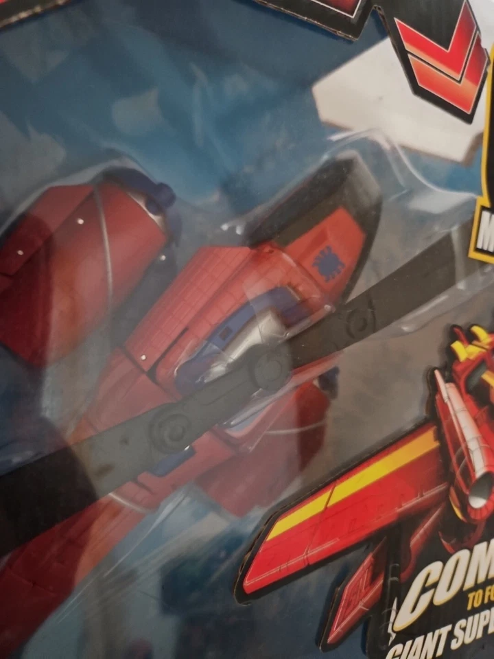 TRANSFORMERS CROSSOVER MARVEL UNIVERSE SPIDER-MAN AND IRON MAN 6 Modes RARE BNIB - Image 4 of 4