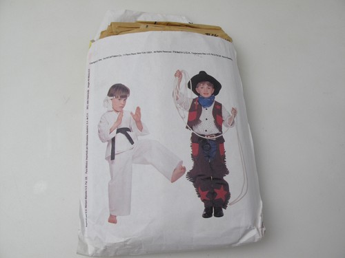7744 TAGLIO Vintage McCalls CUCITO Modello Halloween Costume Ragazzi Resistenti Tg 10-12 (A) - Foto 4 di 4