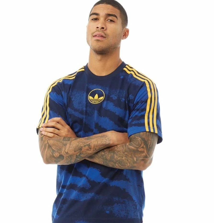 Adidas trefoil 3 stripes t shirt in gold cheap