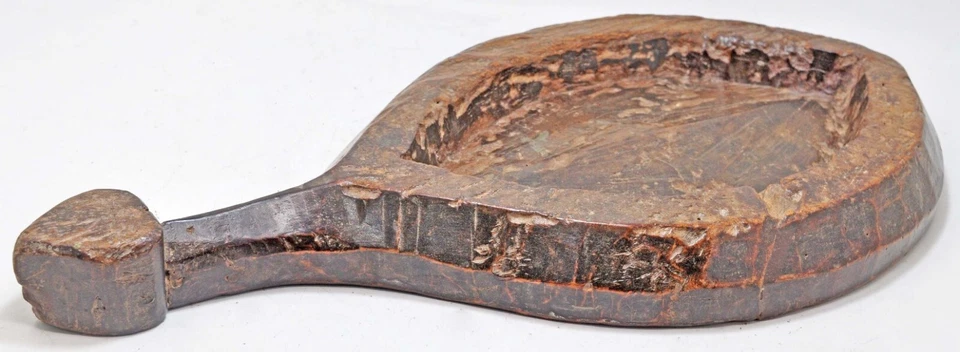 Plato de tabla de cortar de madera antiguo original tallado a mano Foto 3 de 4